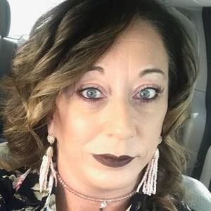 Meet your Posher, Pamela